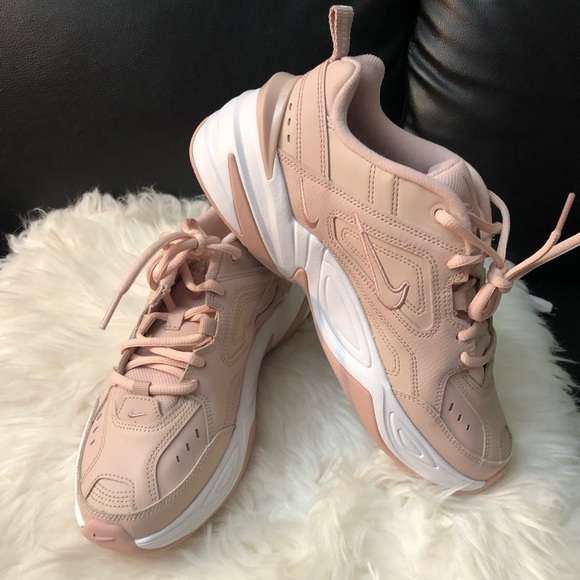 🆕NEW NIKE SHOES - Picture 2 of 8